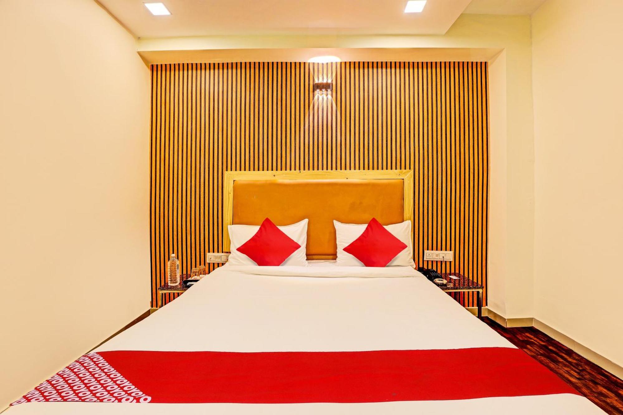 Hotel O Alexa Ahmedabad Luaran gambar
