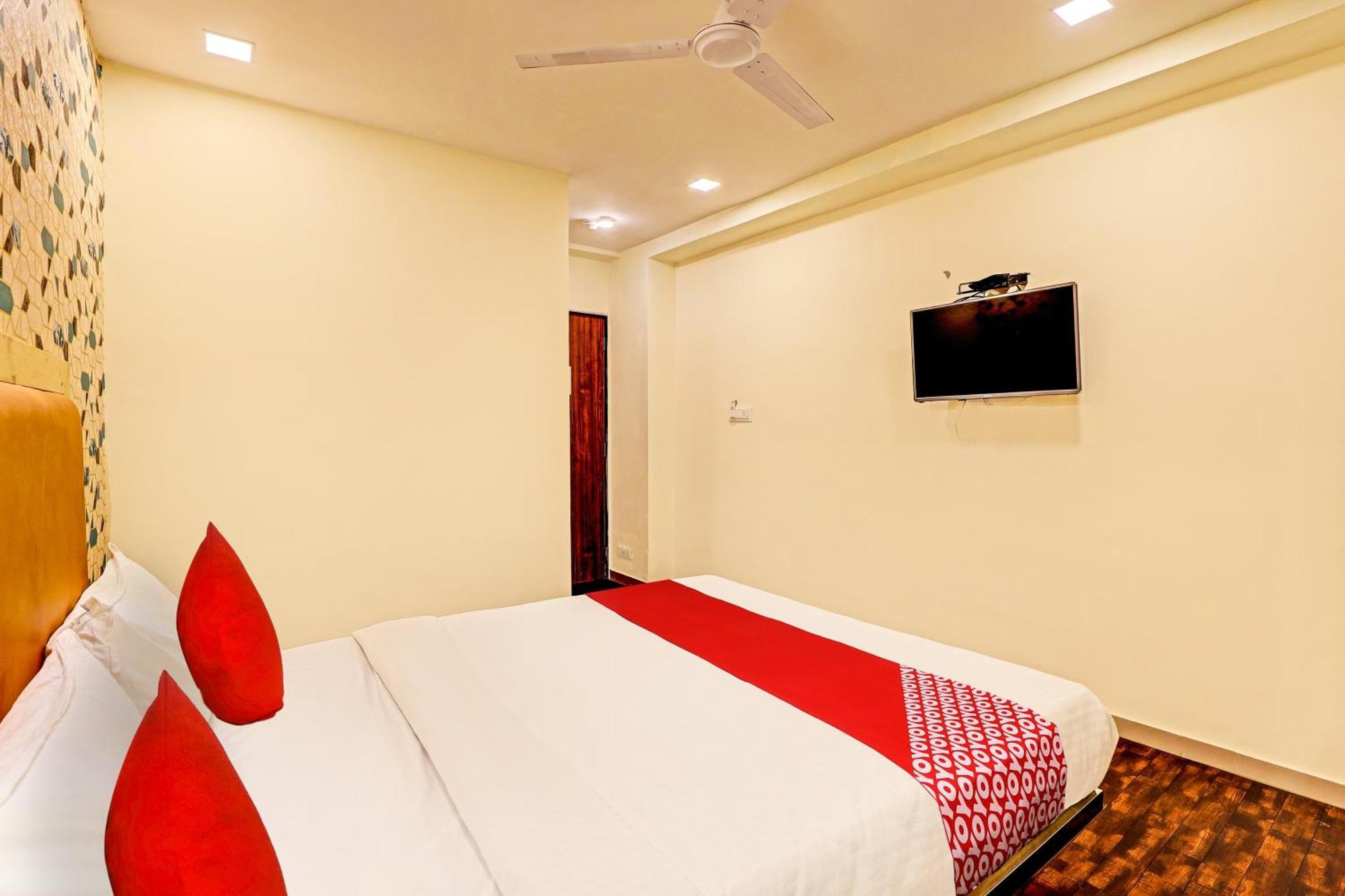 Hotel O Alexa Ahmedabad Luaran gambar